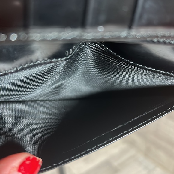 Gucci G patent leather wallet EUC - Picture 5 of 13